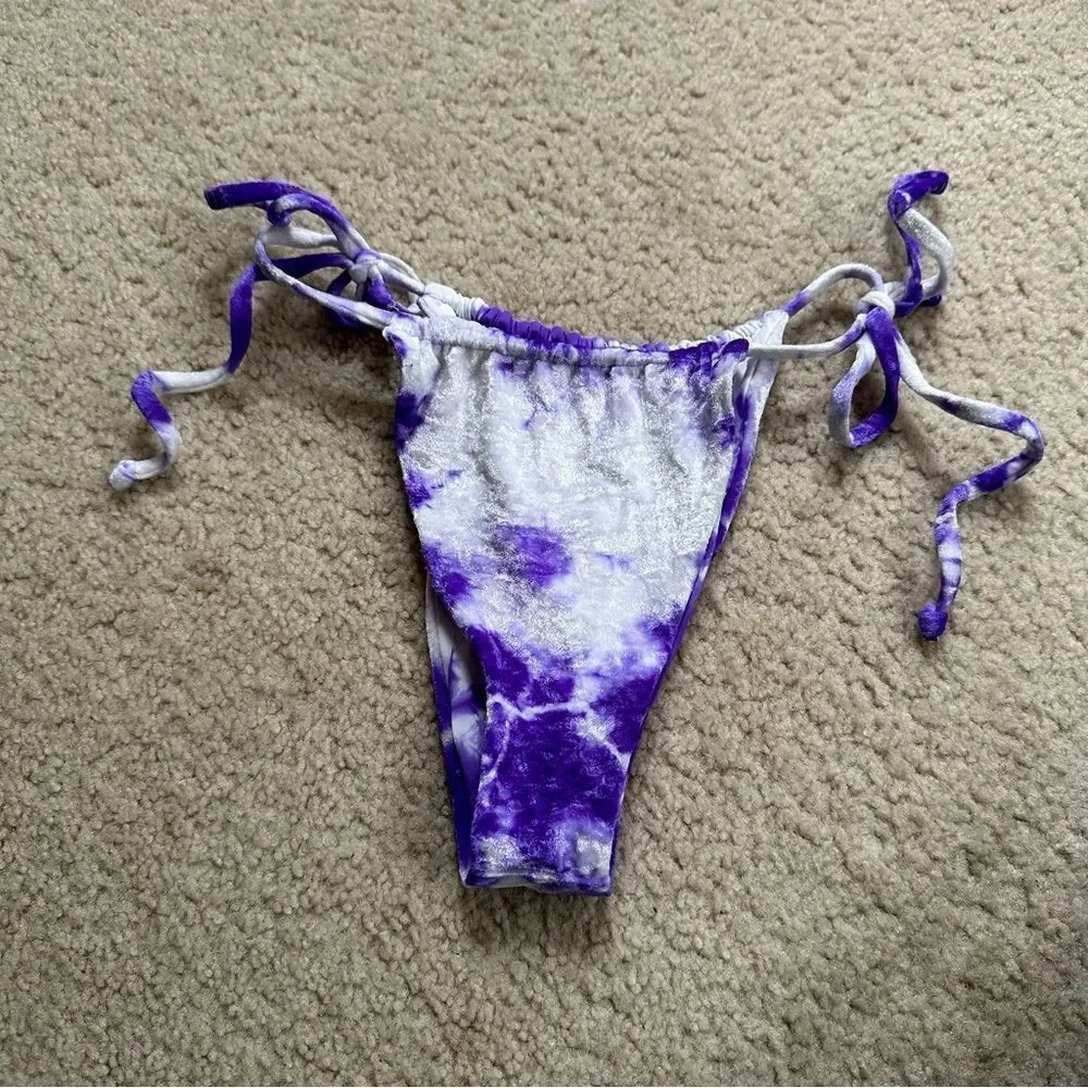 Frankies bikinis Liam velvet white +purple/violet tie-dye ruched bikini bottoms�